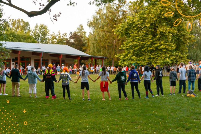👨‍👩‍👧 **Adj esélyt a családoknak, akiknek a legnagyobb szükségük van rá!** 💙