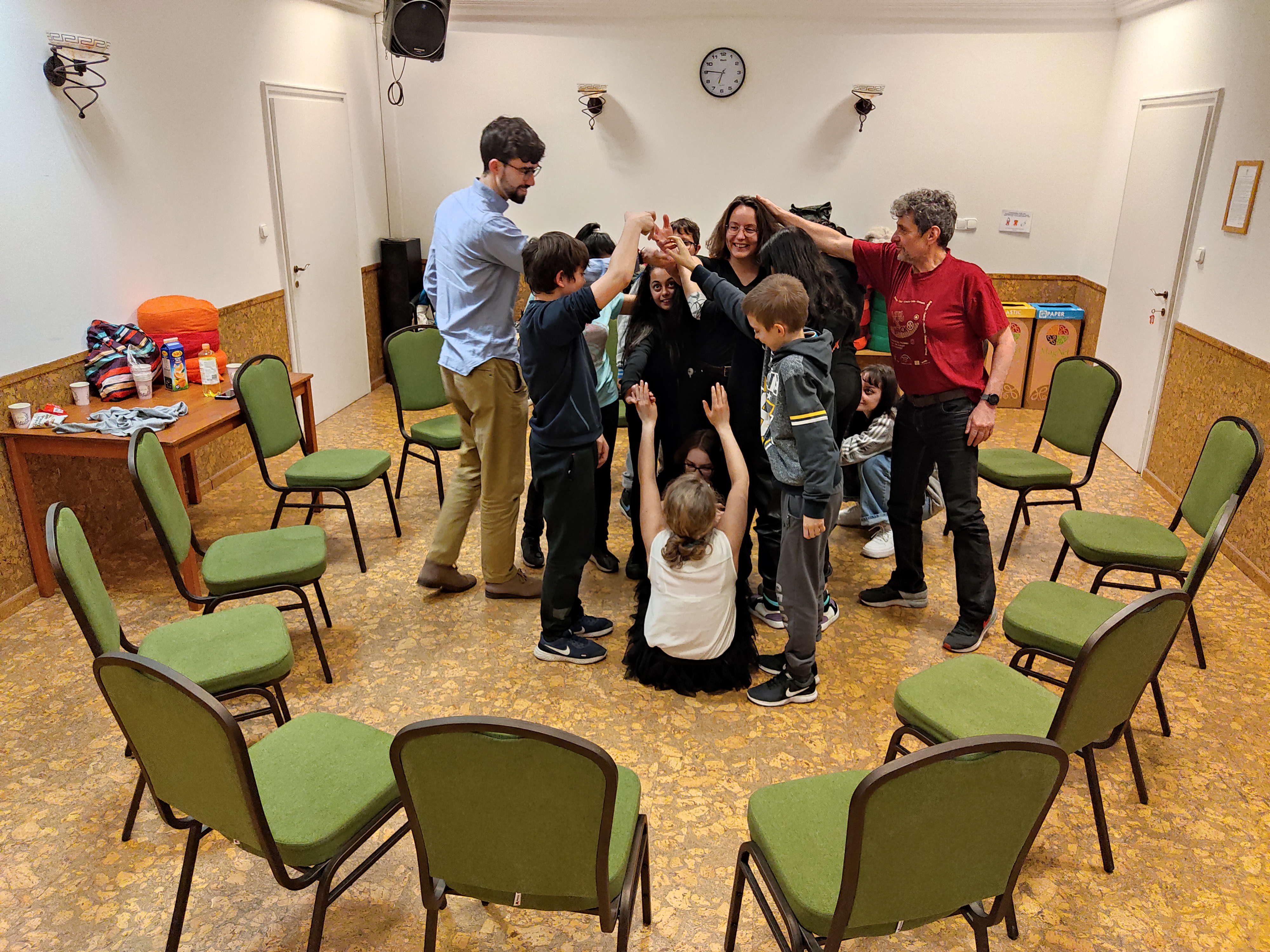 👨‍👩‍👧 **Adj esélyt a családoknak, akiknek a legnagyobb szükségük van rá!** 💙