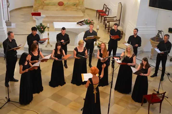 Nemzetközi kórusversenyen való részvétel