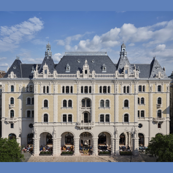 1 éjszaka a W Budapest Hotelben